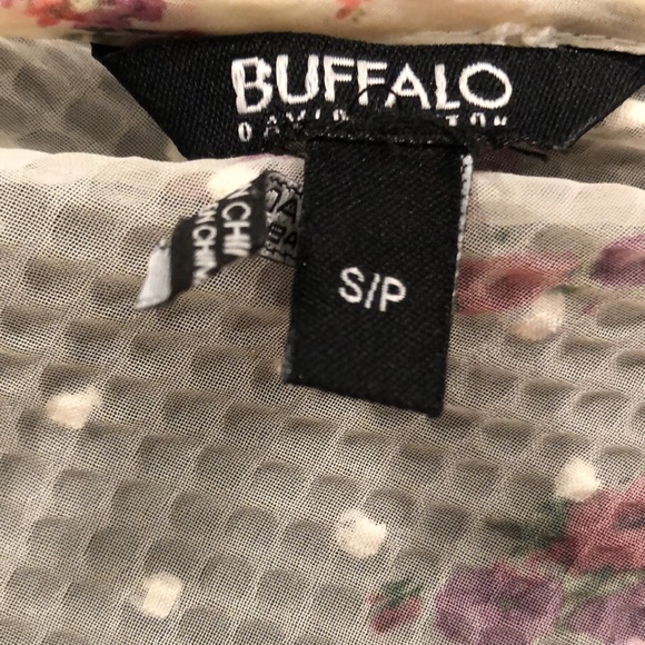 Dainty Floral Blouse - Picture 2 of 2